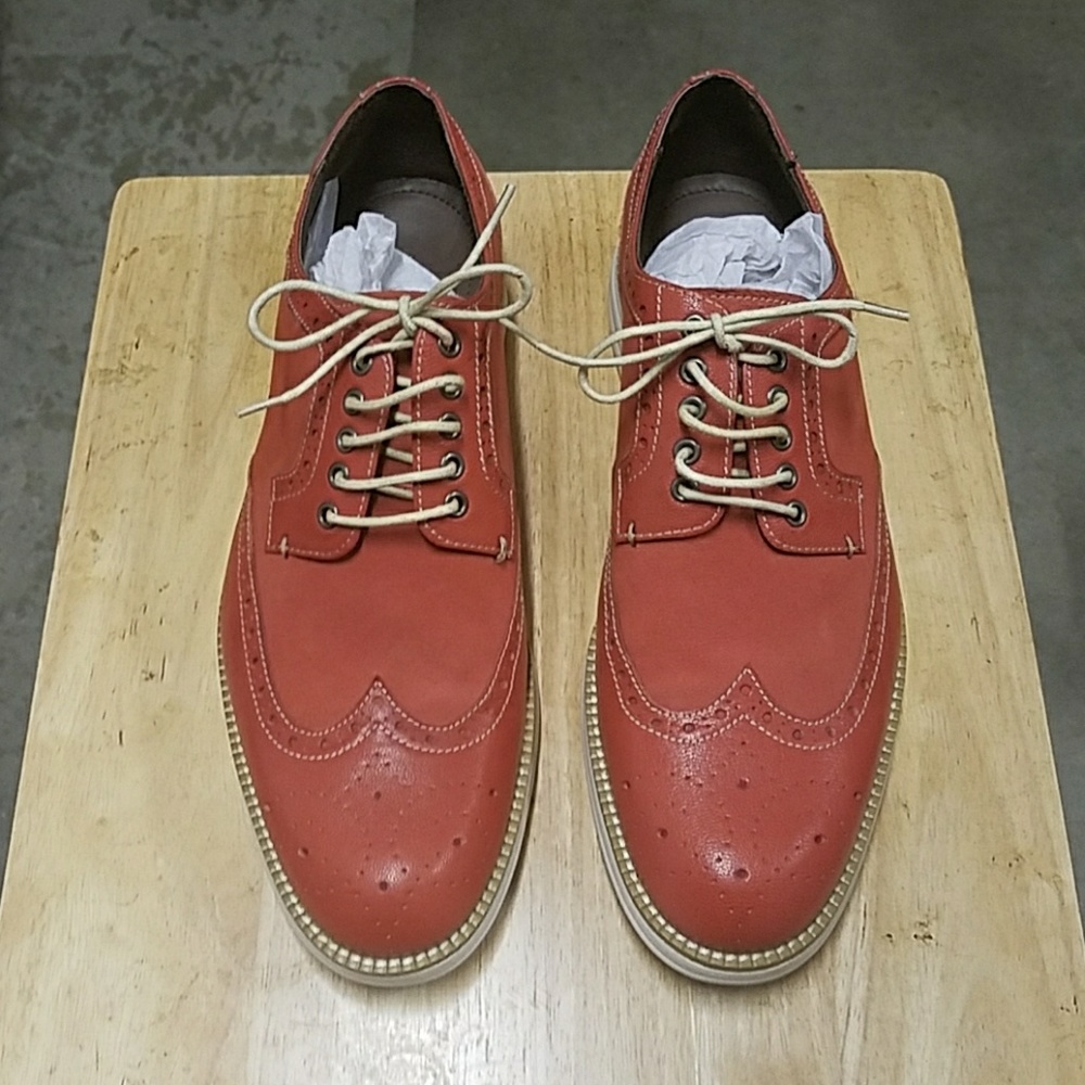 Donald J. Pliner dress shoes
